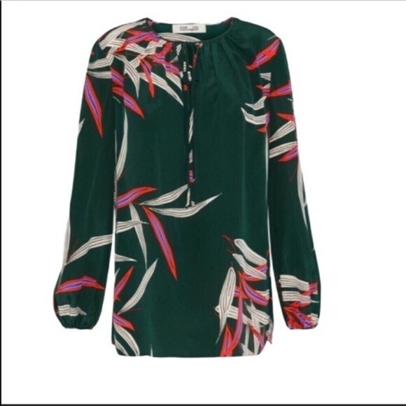 DIANE von Furstenberg Silk Blouse 2 - Picture 1 of 8